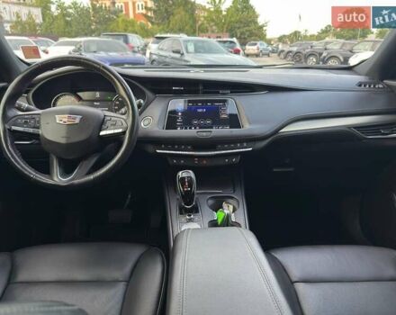 Синий Кадиллак XT4, объемом двигателя 2 л и пробегом 86 тыс. км за 23500 $, фото 13 на Automoto.ua