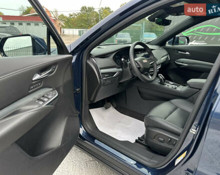 Синий Кадиллак XT4, объемом двигателя 2 л и пробегом 47 тыс. км за 26999 $, фото 17 на Automoto.ua