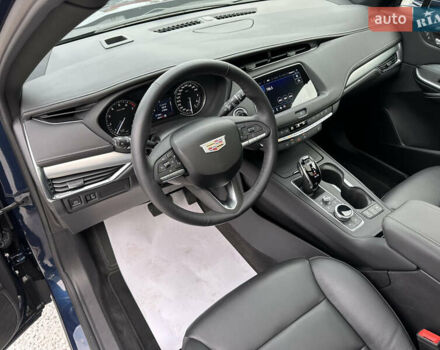 Синий Кадиллак XT4, объемом двигателя 2 л и пробегом 47 тыс. км за 26999 $, фото 22 на Automoto.ua