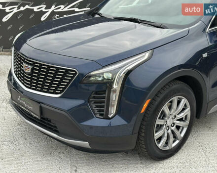 Синий Кадиллак XT4, объемом двигателя 2 л и пробегом 47 тыс. км за 26999 $, фото 4 на Automoto.ua