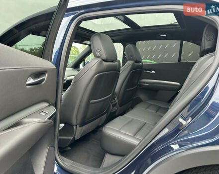 Синий Кадиллак XT4, объемом двигателя 2 л и пробегом 47 тыс. км за 26999 $, фото 29 на Automoto.ua