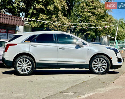 Білий Каділак XT5, об'ємом двигуна 3.64 л та пробігом 97 тис. км за 20600 $, фото 3 на Automoto.ua