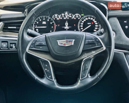 Білий Каділак XT5, об'ємом двигуна 3.64 л та пробігом 97 тис. км за 20600 $, фото 11 на Automoto.ua