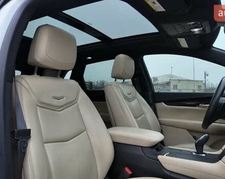 Белый Кадиллак XT5, объемом двигателя 3.65 л и пробегом 100 тыс. км за 20990 $, фото 20 на Automoto.ua