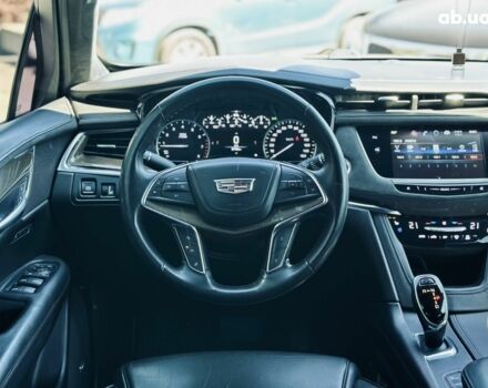 Белый Кадиллак XT5, объемом двигателя 3.6 л и пробегом 97 тыс. км за 20600 $, фото 14 на Automoto.ua