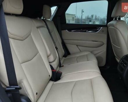 Белый Кадиллак XT5, объемом двигателя 3.65 л и пробегом 100 тыс. км за 20990 $, фото 11 на Automoto.ua