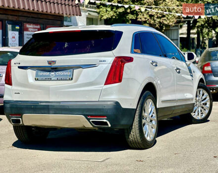 Білий Каділак XT5, об'ємом двигуна 3.64 л та пробігом 97 тис. км за 20600 $, фото 4 на Automoto.ua