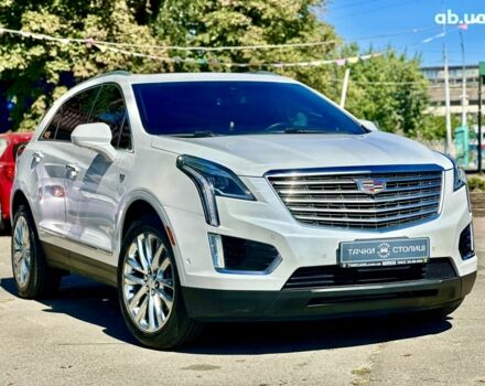 Белый Кадиллак XT5, объемом двигателя 3.6 л и пробегом 97 тыс. км за 20600 $, фото 2 на Automoto.ua