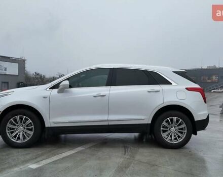 Белый Кадиллак XT5, объемом двигателя 3.65 л и пробегом 100 тыс. км за 20990 $, фото 2 на Automoto.ua