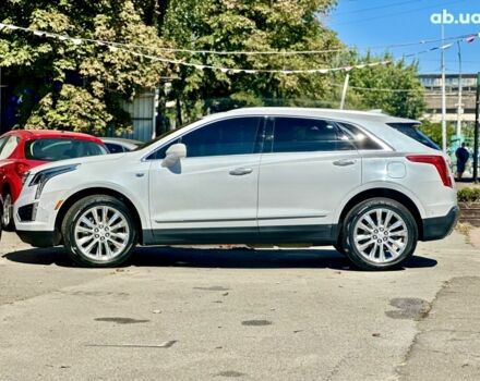 Белый Кадиллак XT5, объемом двигателя 3.6 л и пробегом 97 тыс. км за 20600 $, фото 6 на Automoto.ua