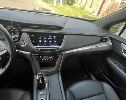 Білий Каділак XT5, об'ємом двигуна 2 л та пробігом 89 тис. км за 24500 $, фото 12 на Automoto.ua