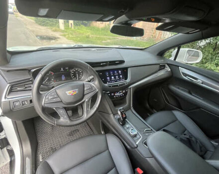 Белый Кадиллак XT5, объемом двигателя 2 л и пробегом 89 тыс. км за 24500 $, фото 14 на Automoto.ua