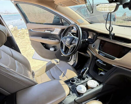 Білий Каділак XT5, об'ємом двигуна 3.64 л та пробігом 59 тис. км за 26500 $, фото 9 на Automoto.ua