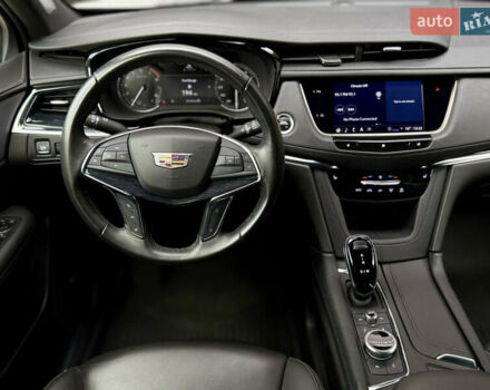Белый Кадиллак XT5, объемом двигателя 3.6 л и пробегом 25 тыс. км за 23500 $, фото 22 на Automoto.ua
