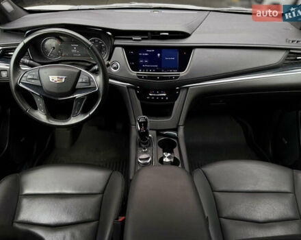 Белый Кадиллак XT5, объемом двигателя 3.6 л и пробегом 25 тыс. км за 23500 $, фото 19 на Automoto.ua