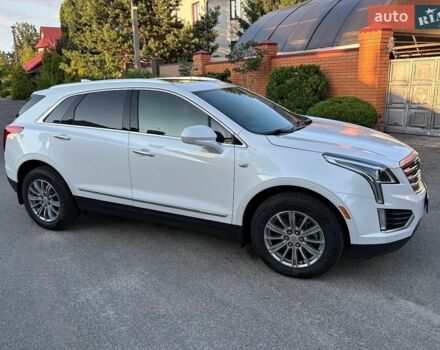 Белый Кадиллак XT5, объемом двигателя 3.65 л и пробегом 123 тыс. км за 19300 $, фото 1 на Automoto.ua