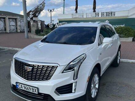 Кадиллак XT5 2019 в Черкассах на Automoto.ua Белый Кадиллак XT5, объемом двигателя 2 л и пробегом 89 тыс. км за 24500 $, фото 1 на Automoto.ua
