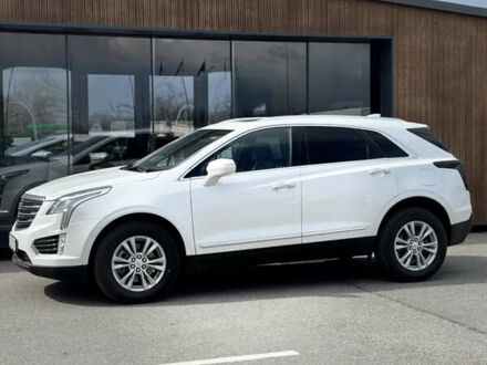 Каділак XT5 2021 у Києві на Automoto.ua Білий Каділак XT5, об'ємом двигуна 3.64 л та пробігом 17 тис. км за 27999 $, фото 1 на Automoto.ua