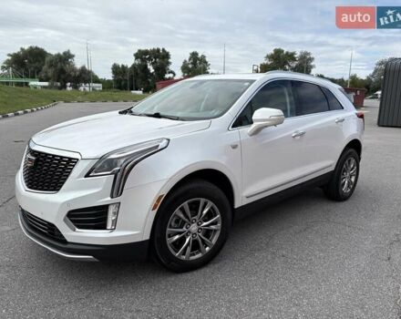 Білий Каділак XT5, об'ємом двигуна 2 л та пробігом 20 тис. км за 23900 $, фото 1 на Automoto.ua