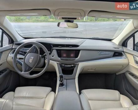Черный Кадиллак XT5, объемом двигателя 3.6 л и пробегом 118 тыс. км за 18500 $, фото 14 на Automoto.ua