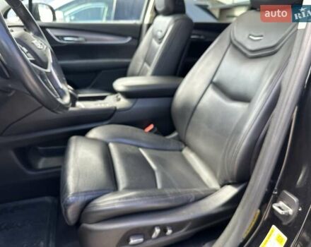 Черный Кадиллак XT5, объемом двигателя 3.6 л и пробегом 114 тыс. км за 24950 $, фото 8 на Automoto.ua