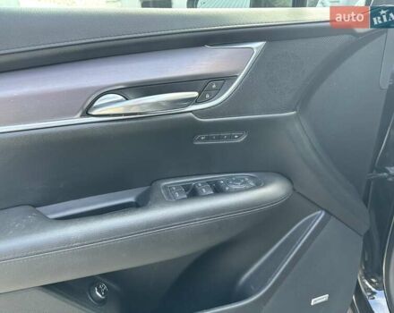 Черный Кадиллак XT5, объемом двигателя 3.6 л и пробегом 114 тыс. км за 24950 $, фото 7 на Automoto.ua