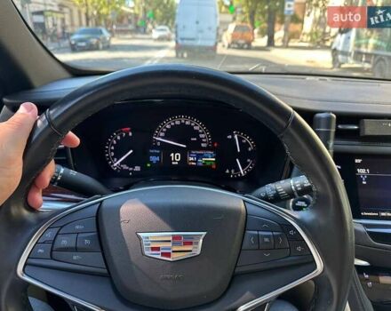 Черный Кадиллак XT5, объемом двигателя 3.65 л и пробегом 175 тыс. км за 22200 $, фото 19 на Automoto.ua