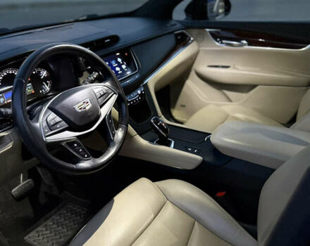 Чорний Каділак XT5, об'ємом двигуна 3.65 л та пробігом 175 тис. км за 21999 $, фото 6 на Automoto.ua