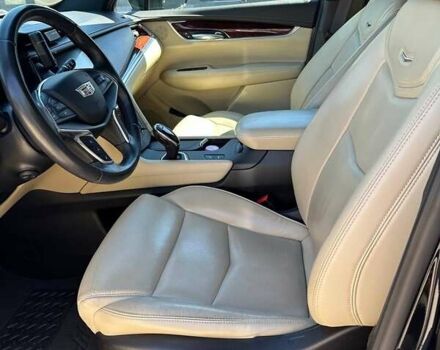 Черный Кадиллак XT5, объемом двигателя 3.65 л и пробегом 175 тыс. км за 22200 $, фото 13 на Automoto.ua