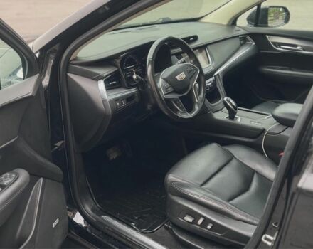 Чорний Каділак XT5, об'ємом двигуна 3.6 л та пробігом 120 тис. км за 18500 $, фото 8 на Automoto.ua