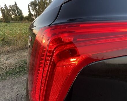 Чорний Каділак XT5, об'ємом двигуна 3.6 л та пробігом 120 тис. км за 18500 $, фото 7 на Automoto.ua