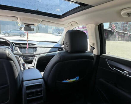 Чорний Каділак XT5, об'ємом двигуна 3.6 л та пробігом 55 тис. км за 25500 $, фото 5 на Automoto.ua