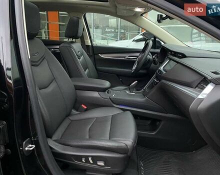 Чорний Каділак XT5, об'ємом двигуна 3.65 л та пробігом 33 тис. км за 29900 $, фото 24 на Automoto.ua