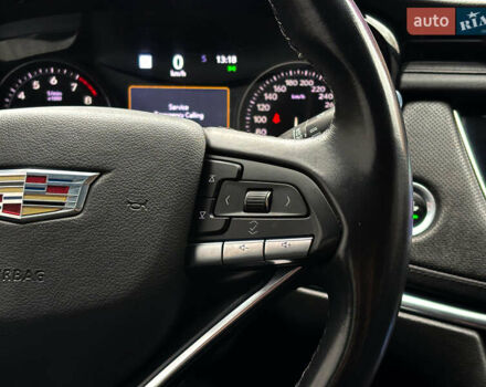 Чорний Каділак XT5, об'ємом двигуна 2 л та пробігом 82 тис. км за 38900 $, фото 31 на Automoto.ua