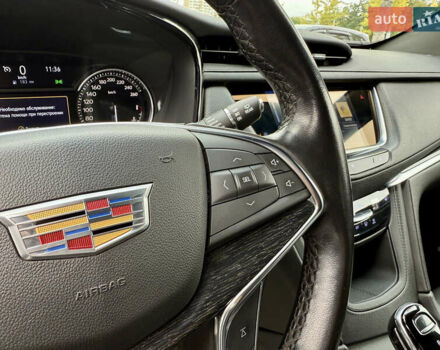 Черный Кадиллак XT5, объемом двигателя 2 л и пробегом 95 тыс. км за 22500 $, фото 31 на Automoto.ua