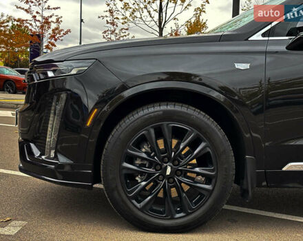 Чорний Каділак XT5, об'ємом двигуна 2 л та пробігом 82 тис. км за 38900 $, фото 14 на Automoto.ua