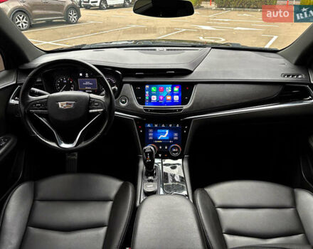 Чорний Каділак XT5, об'ємом двигуна 2 л та пробігом 82 тис. км за 38900 $, фото 28 на Automoto.ua