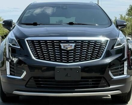 Чорний Каділак XT5, об'ємом двигуна 3.6 л та пробігом 27 тис. км за 7000 $, фото 1 на Automoto.ua