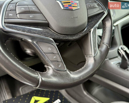 Черный Кадиллак XT5, объемом двигателя 2 л и пробегом 95 тыс. км за 22500 $, фото 29 на Automoto.ua