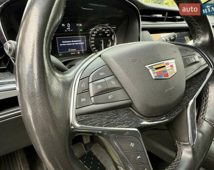 Черный Кадиллак XT5, объемом двигателя 2 л и пробегом 95 тыс. км за 22500 $, фото 30 на Automoto.ua
