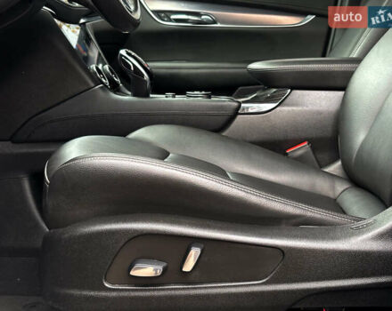 Чорний Каділак XT5, об'ємом двигуна 2 л та пробігом 82 тис. км за 38900 $, фото 19 на Automoto.ua