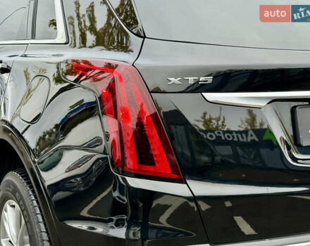 Черный Кадиллак XT5, объемом двигателя 2 л и пробегом 95 тыс. км за 22500 $, фото 13 на Automoto.ua