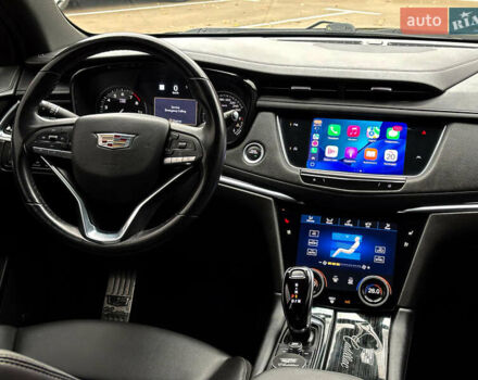 Чорний Каділак XT5, об'ємом двигуна 2 л та пробігом 82 тис. км за 38900 $, фото 29 на Automoto.ua