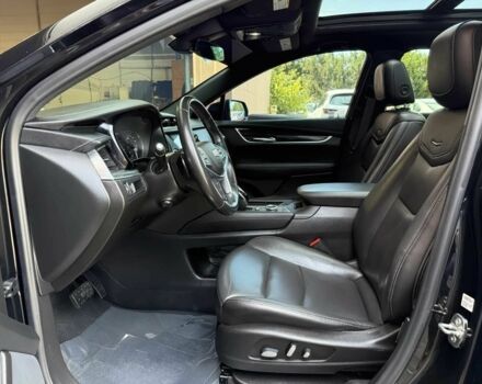 Чорний Каділак XT5, об'ємом двигуна 3.6 л та пробігом 27 тис. км за 7000 $, фото 9 на Automoto.ua