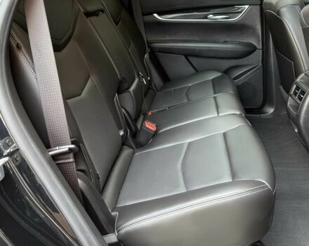 Чорний Каділак XT5, об'ємом двигуна 3.6 л та пробігом 27 тис. км за 7000 $, фото 12 на Automoto.ua