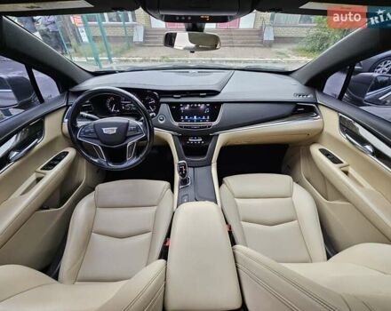 Коричневый Кадиллак XT5, объемом двигателя 3.65 л и пробегом 53 тыс. км за 17900 $, фото 1 на Automoto.ua