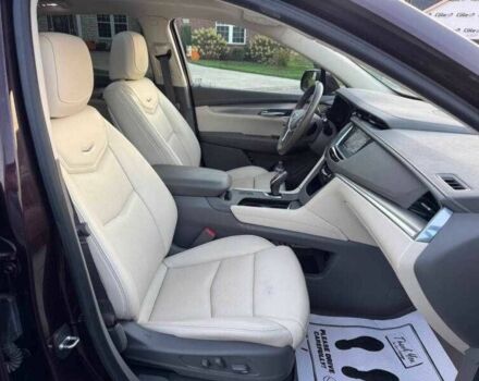 Червоний Каділак XT5, об'ємом двигуна 3.6 л та пробігом 55 тис. км за 3800 $, фото 7 на Automoto.ua