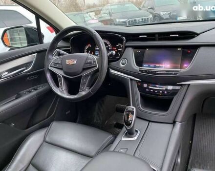 Каділак XT5, об'ємом двигуна 3.7 л та пробігом 33 тис. км за 29900 $, фото 9 на Automoto.ua