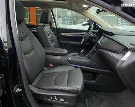 Каділак XT5, об'ємом двигуна 3.7 л та пробігом 33 тис. км за 29900 $, фото 24 на Automoto.ua