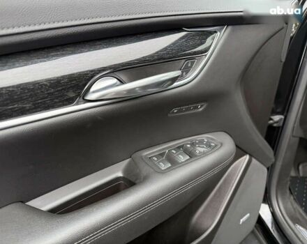 Кадиллак XT5, объемом двигателя 2 л и пробегом 95 тыс. км за 22500 $, фото 20 на Automoto.ua